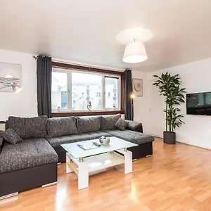 https://cosy-2-bedroom-apartment-in-the-heart-of-eh8-8ap.edinburghhotelsuk.org