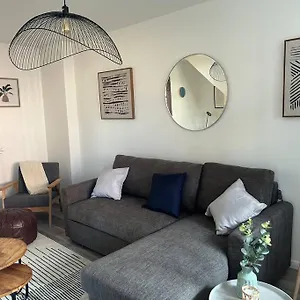 Charming Home, Walking Distance To Bay And Centre With Parking Cardiff