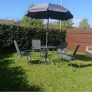 The Cozy Stay, Sleeps 6 , 2 Large Parking Spaces, Private Garden Walking Distance To Bay And Centre Pets Welcome Cardiff